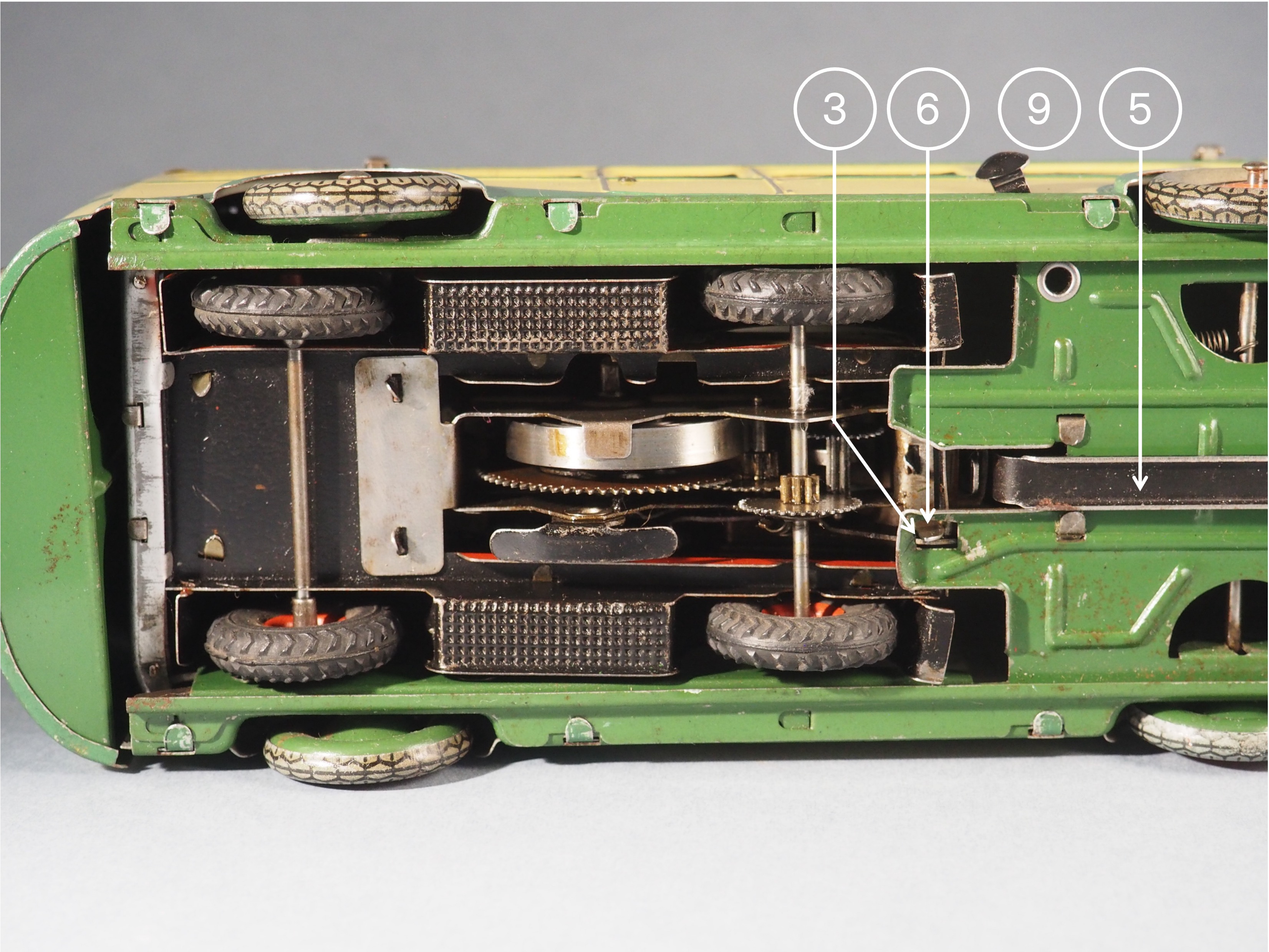Bussing tow truck with bussing bus mechanism 2